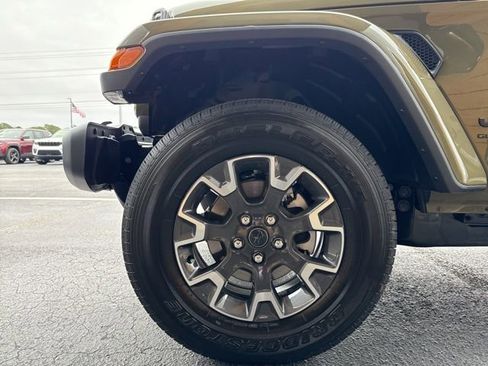 New 2026 Jeep Gladiator Sport image 5