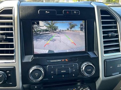 Used 2015 Ford F150 Lariat w/ Equipment Group 501A Mid RWD image 21