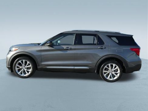 Used 2023 Ford Explorer Platinum w/ Technology Package AWD/4WD image 4