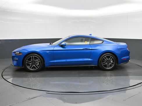 Used 2020 Ford Mustang Coupe w/ Equipment Group 101A image 4