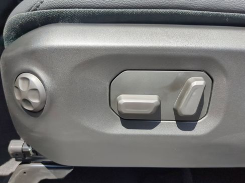 New 2025 Jeep Wrangler Sahara image 28