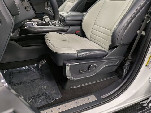 Used 2025 Ford F150 Lightning Platinum image 11