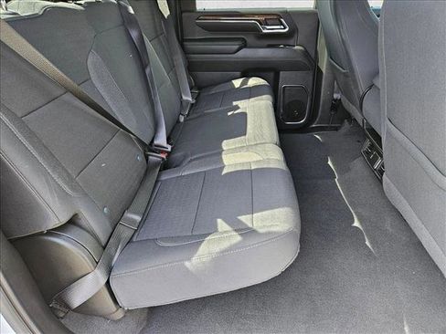 Used 2024 GMC Sierra 2500 SLE w/ SLE Convenience Package image 17