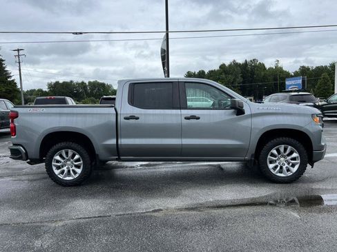 Used 2023 Chevrolet Silverado 1500 Custom AWD/4WD image 10