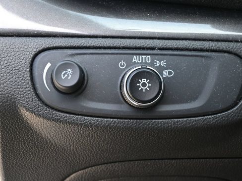 Used 2018 Buick Encore Preferred FWD image 11
