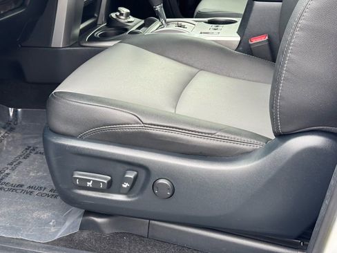 Used 2024 Toyota 4Runner SR5 Premium image 23