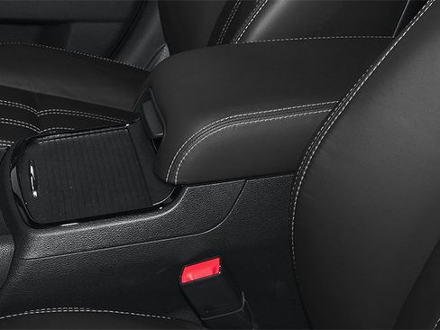 Used 2014 Chrysler 300 S image 19