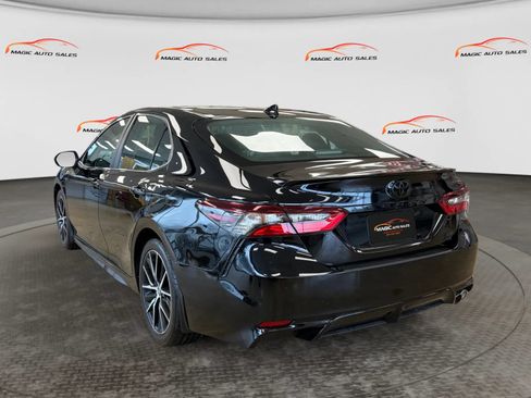Used 2023 Toyota Camry SE w/ Blackout Package (TMS) AWD/4WD image 8