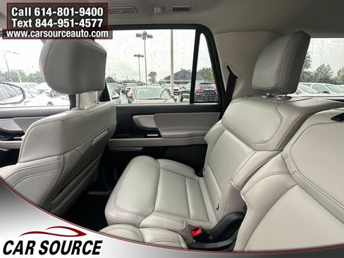 Used 2025 Ford Expedition Max Active AWD/4WD image 26