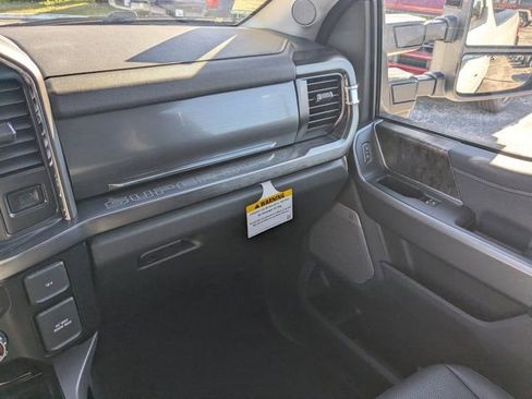 New 2026 Ford F350 Lariat w/ Black Appearance Package image 18