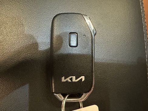 Used 2023 Kia Sorento SX Prestige AWD/4WD image 17