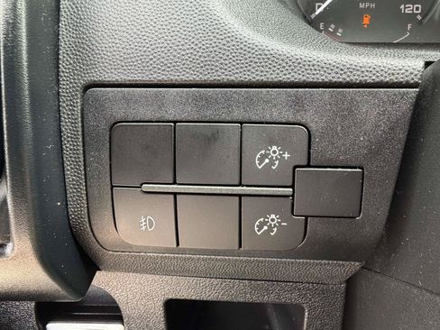 Used 2024 RAM ProMaster 2500 w/ Convenience Group FWD image 24