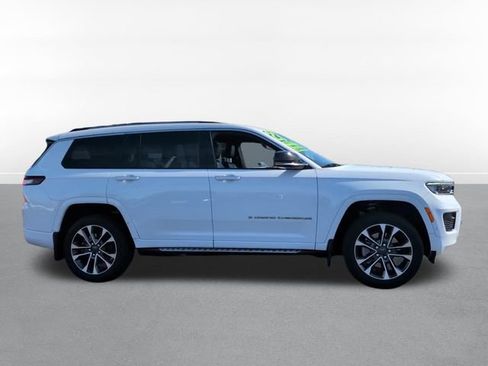 Used 2023 Jeep Grand Cherokee L Overland w/ MOPAR Finishing Package AWD/4WD image 4
