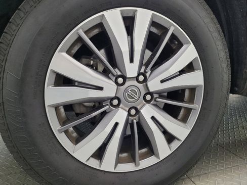 Used 2020 Nissan Pathfinder SV FWD image 31