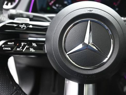 Used 2026 Mercedes-Benz GLB 250 image 15