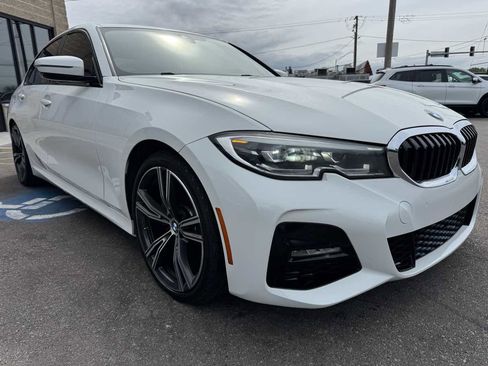 Used 2021 BMW 330i Sedan w/ M Sport Package RWD image 3