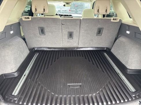 Used 2017 Cadillac XT5 Luxury w/ Driver Awareness Package image 35