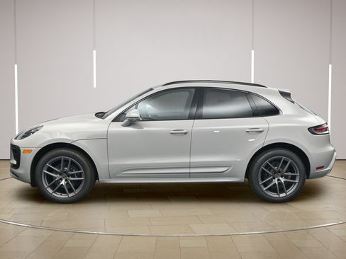 New 2026 Porsche Macan AWD/4WD image 2