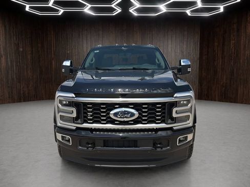 Used 2026 Ford F450 Platinum w/ Platinum Plus Package AWD/4WD image 2