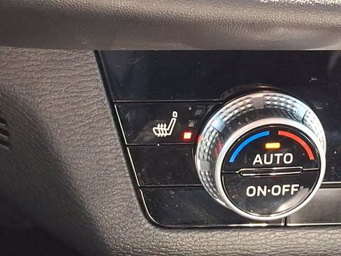 Used 2024 Mitsubishi Outlander SE AWD/4WD image 24