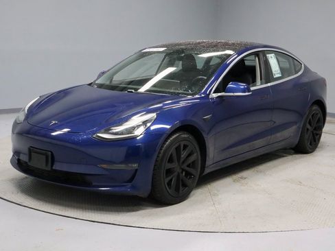 Used 2018 Tesla Model 3 Long Range image 9