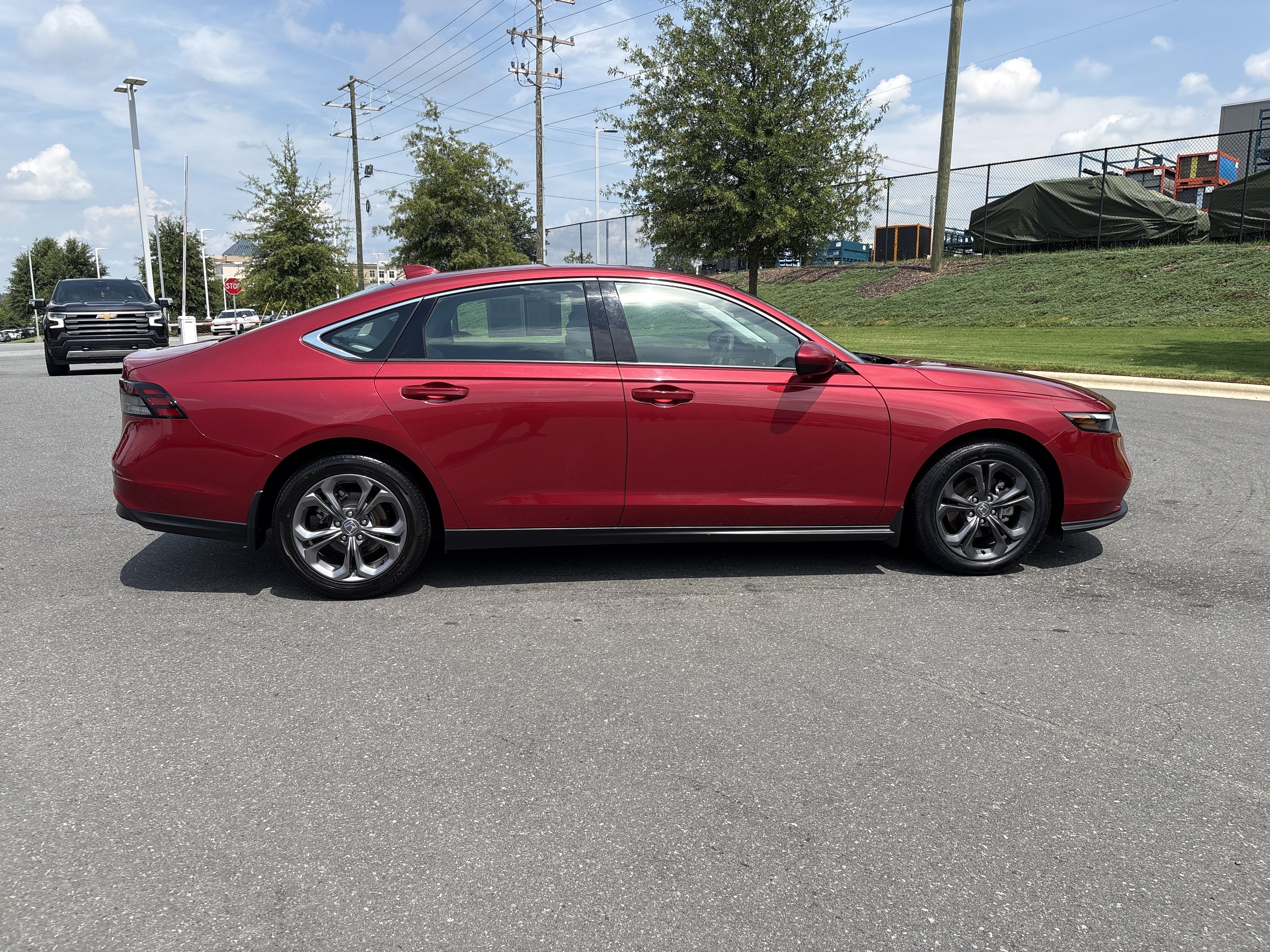 Used 2024 Honda Accord EX image 10