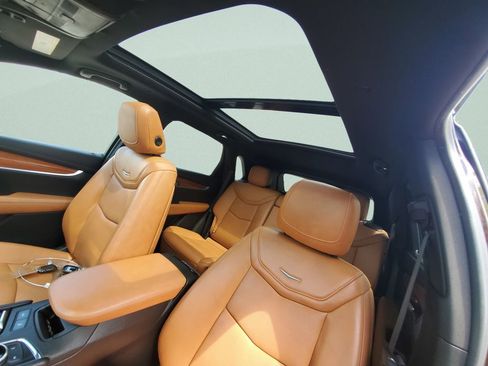 Used 2020 Cadillac XT5 Premium Luxury FWD image 20