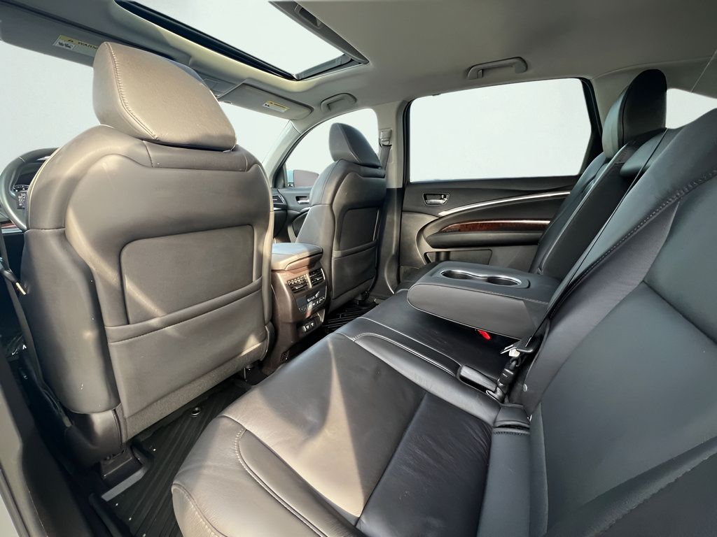 Used 2017 Acura MDX w/ Technology Package AWD/4WD image 18