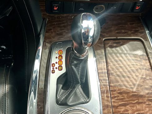 Used 2019 Nissan Armada SL w/ Premium Package image 13