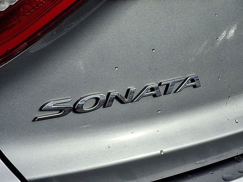 Used 2015 Hyundai Sonata SE FWD image 28