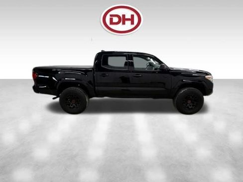 Used 2023 Toyota Tacoma SR AWD/4WD image 2