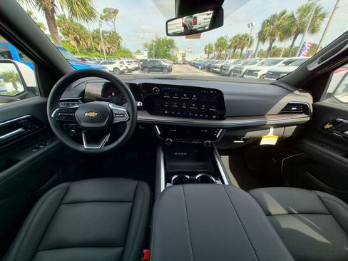 New 2026 Chevrolet Suburban LT w/ Comfort Package AWD/4WD image 20