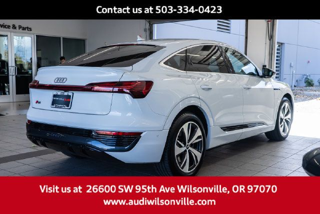 Used 2024 Audi Q8 e-tron Premium Plus w/ Premium Plus Package AWD/4WD image 6