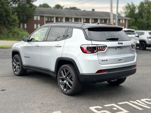 New 2025 Jeep Compass Limited w/ Sun & Sound Group AWD/4WD image 4