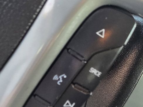 Used 2010 GMC Yukon SLT image 12