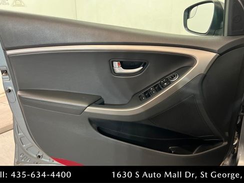 Used 2016 Hyundai Elantra GT w/ Option Group 03 FWD image 14