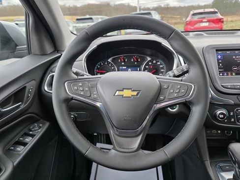 Used 2023 Chevrolet Equinox LT image 26