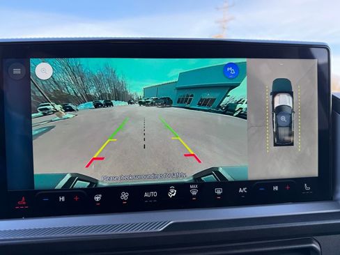 Used 2025 Ford Bronco Sport Badlands image 13