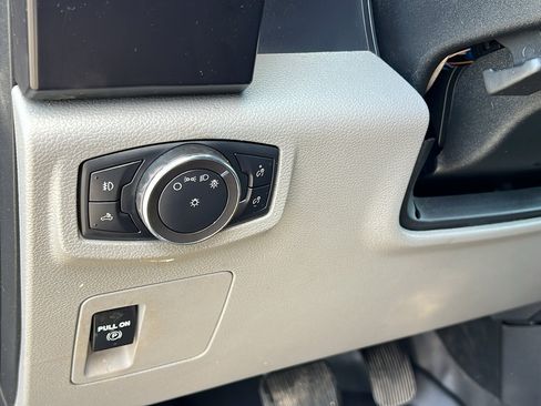 Used 2020 Ford F150 XL w/ Equipment Group 101A Mid RWD image 29