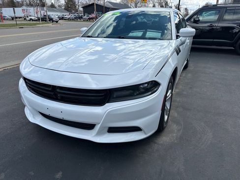 Used 2021 Dodge Charger SXT image 7