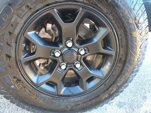 Used 2021 Jeep Wrangler Unlimited Willys image 7