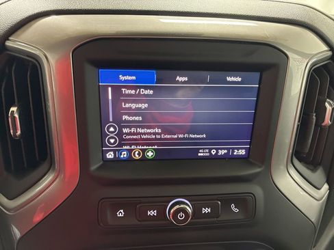 Used 2025 Chevrolet Silverado 2500 Custom w/ Custom Value Package image 17