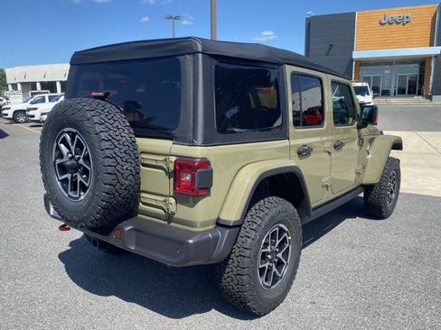 New 2025 Jeep Wrangler Rubicon w/ Technology Group image 8
