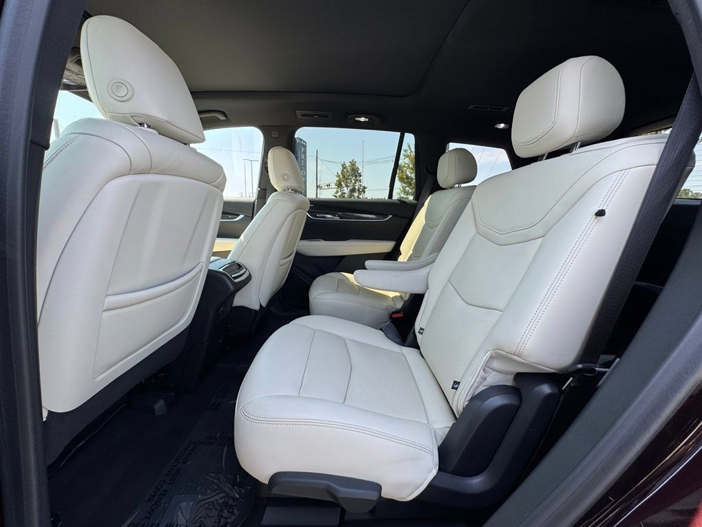 Used 2021 Cadillac XT6 Sport AWD/4WD image 37