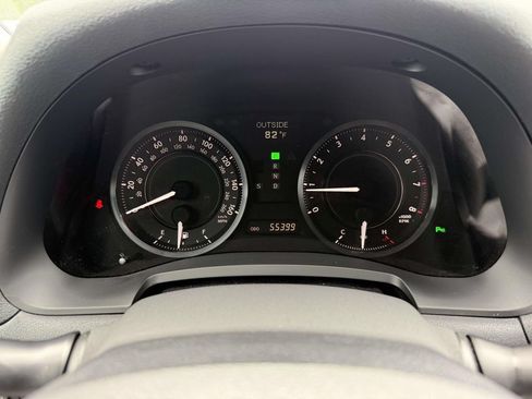Used 2010 Lexus IS 350C RWD image 28