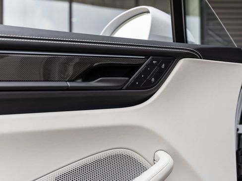 New 2025 Porsche Macan Turbo Electric image 23