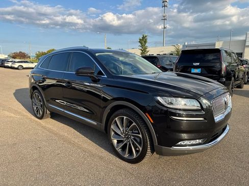Used 2022 Lincoln Nautilus Reserve w/ Equipment Group 202A AWD/4WD image 7