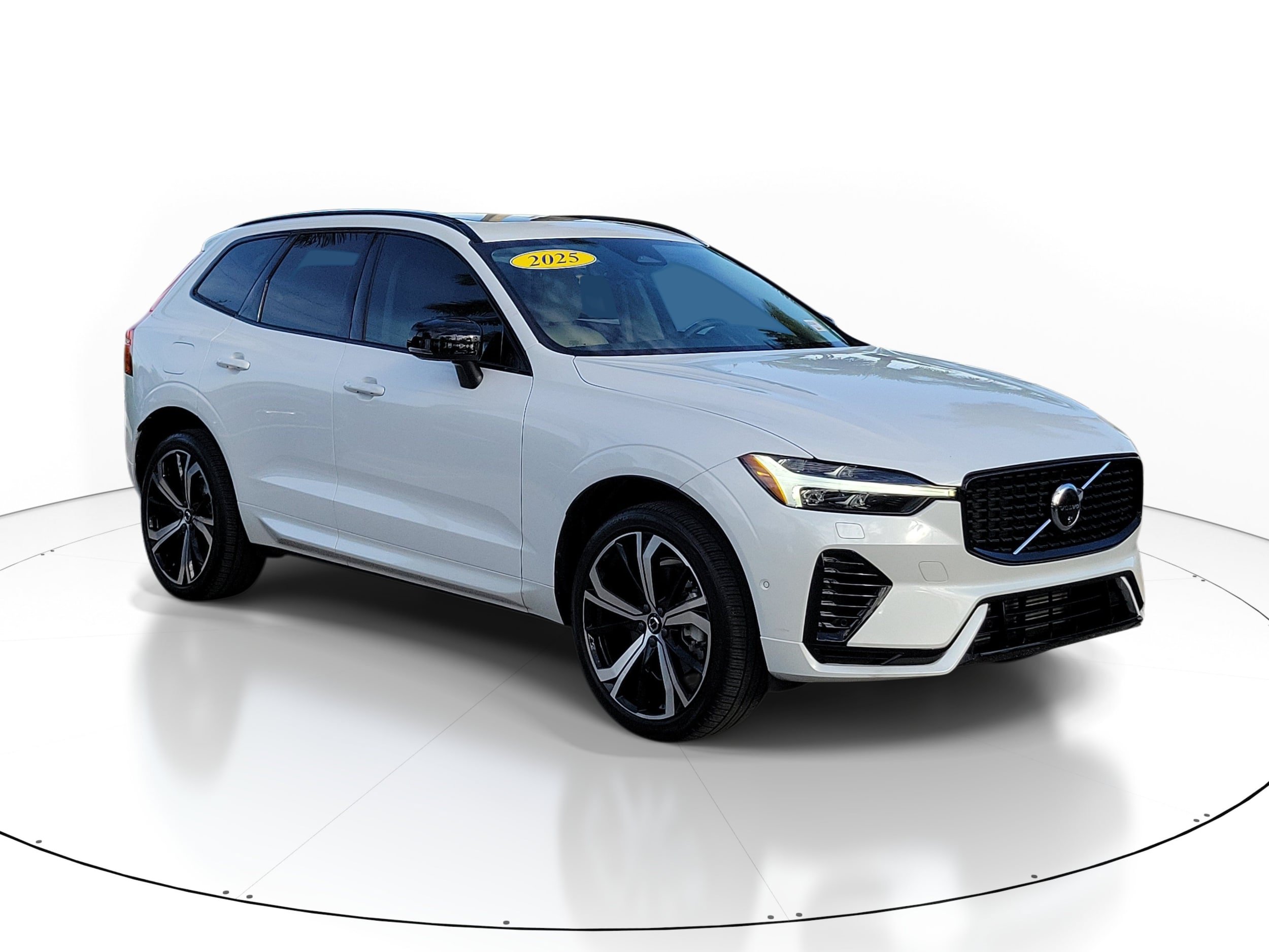Certified 2025 Volvo XC60 T8 Ultra w/ Protection Package Premier AWD/4WD image 1