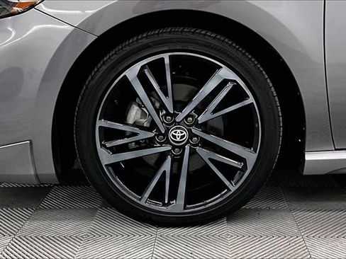 Used 2026 Toyota Camry XSE image 9