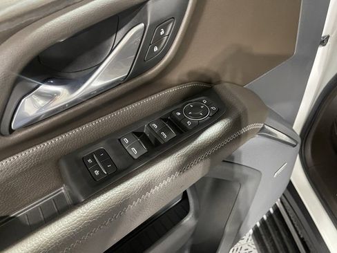 Used 2021 GMC Yukon Denali image 10